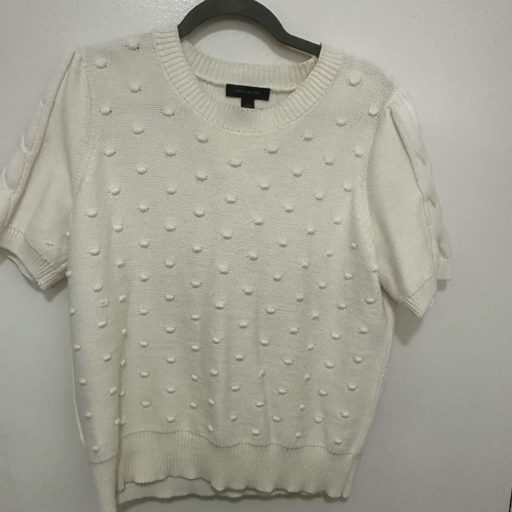 Ann Taylor Short Sleeve Sweater - size L - winter white